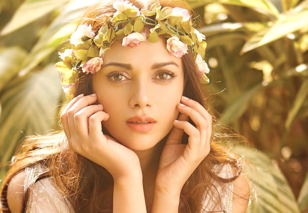 Aditi Rao Hydari Cute Love